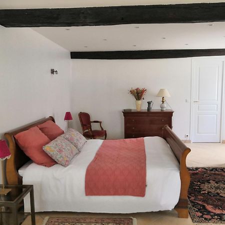 Bed and Breakfast La Marquise Penchee à Orsennes Extérieur photo